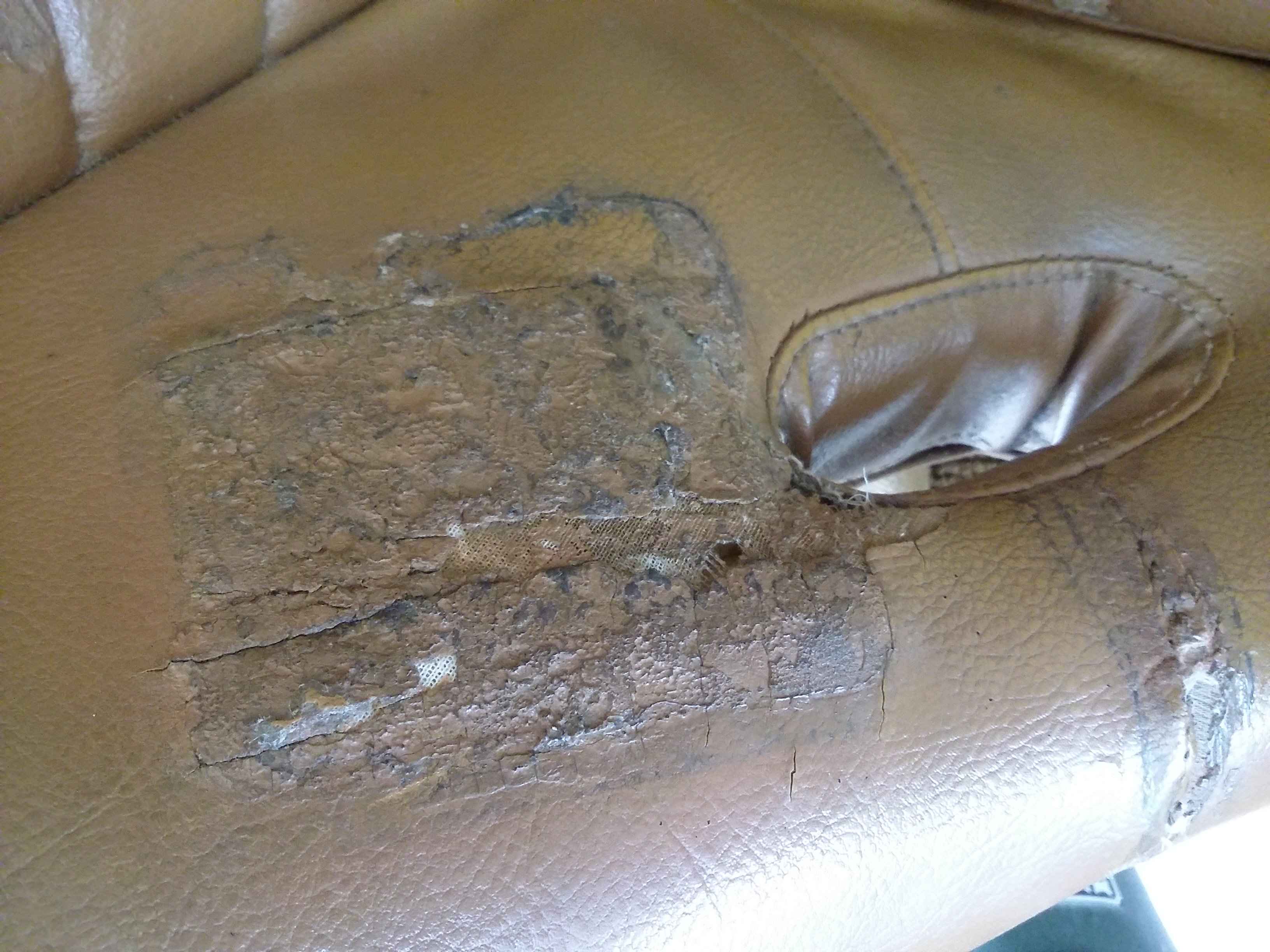 ロードスターシートリペア前