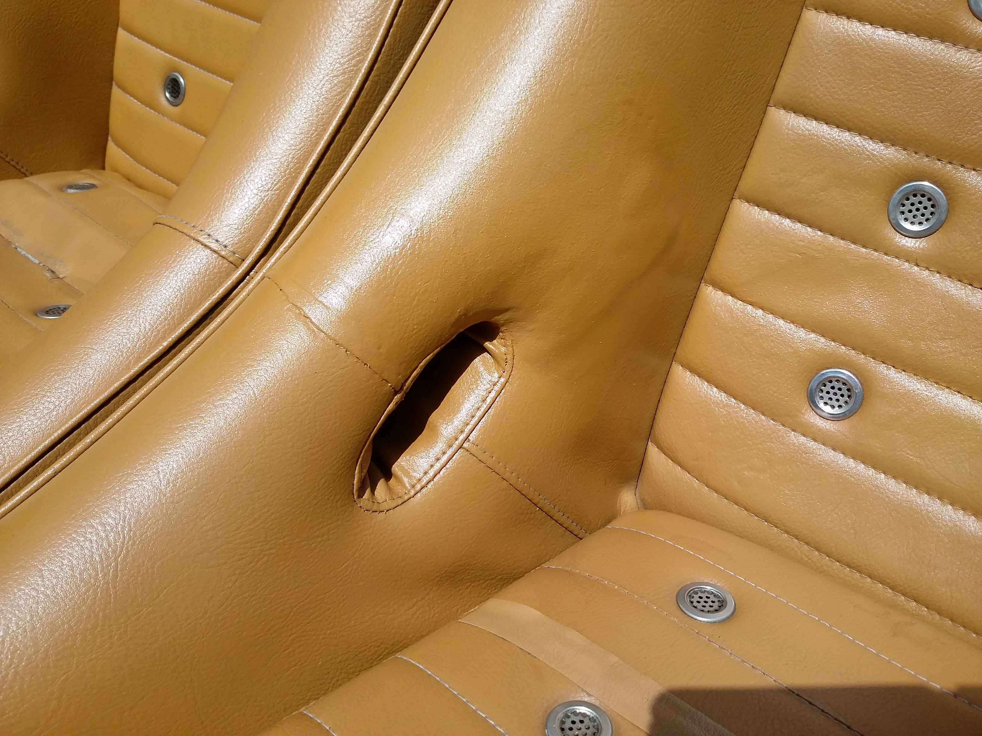 ロードスターシートリペア後