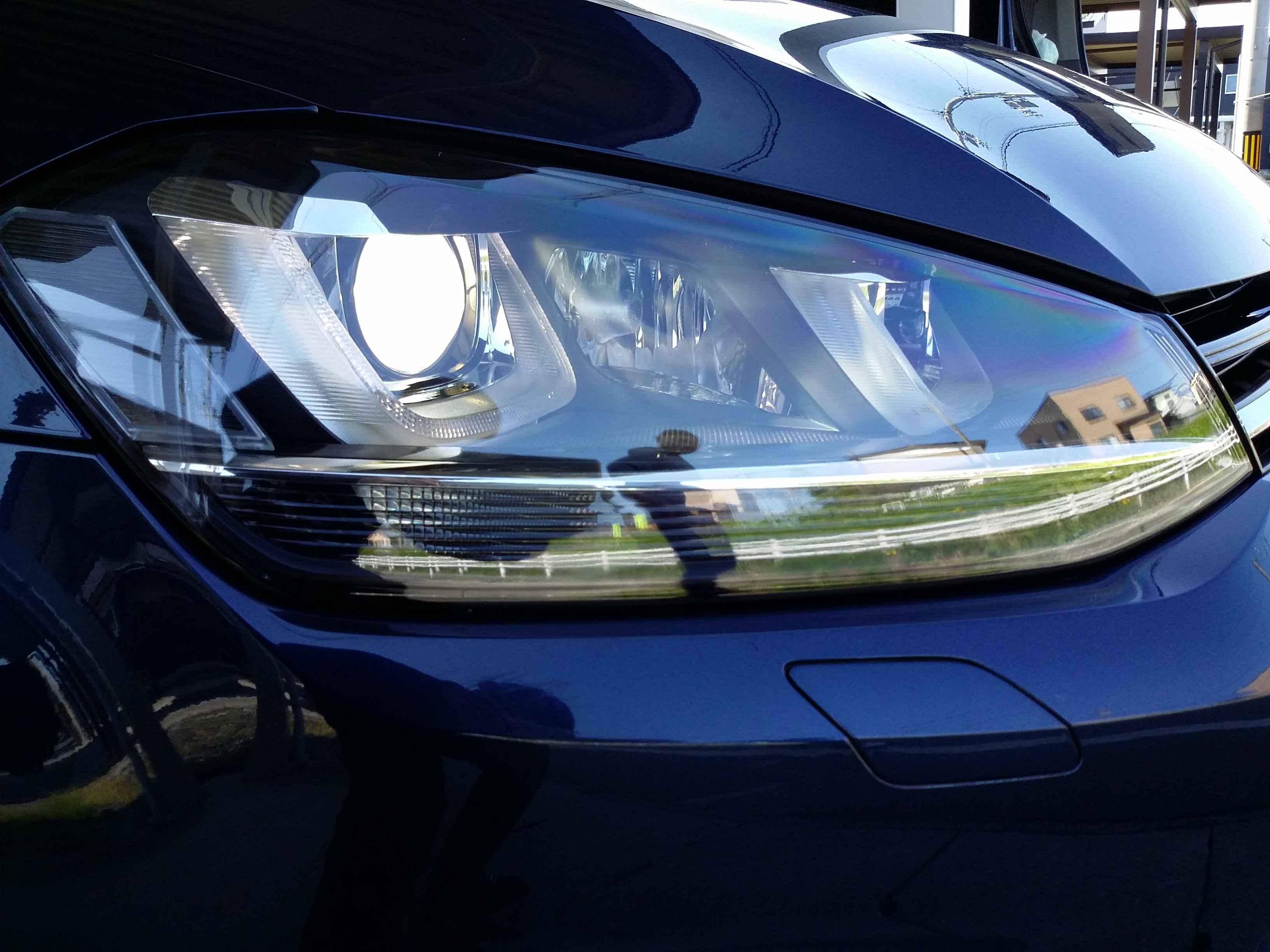ゴルフ へッドライトリペア後