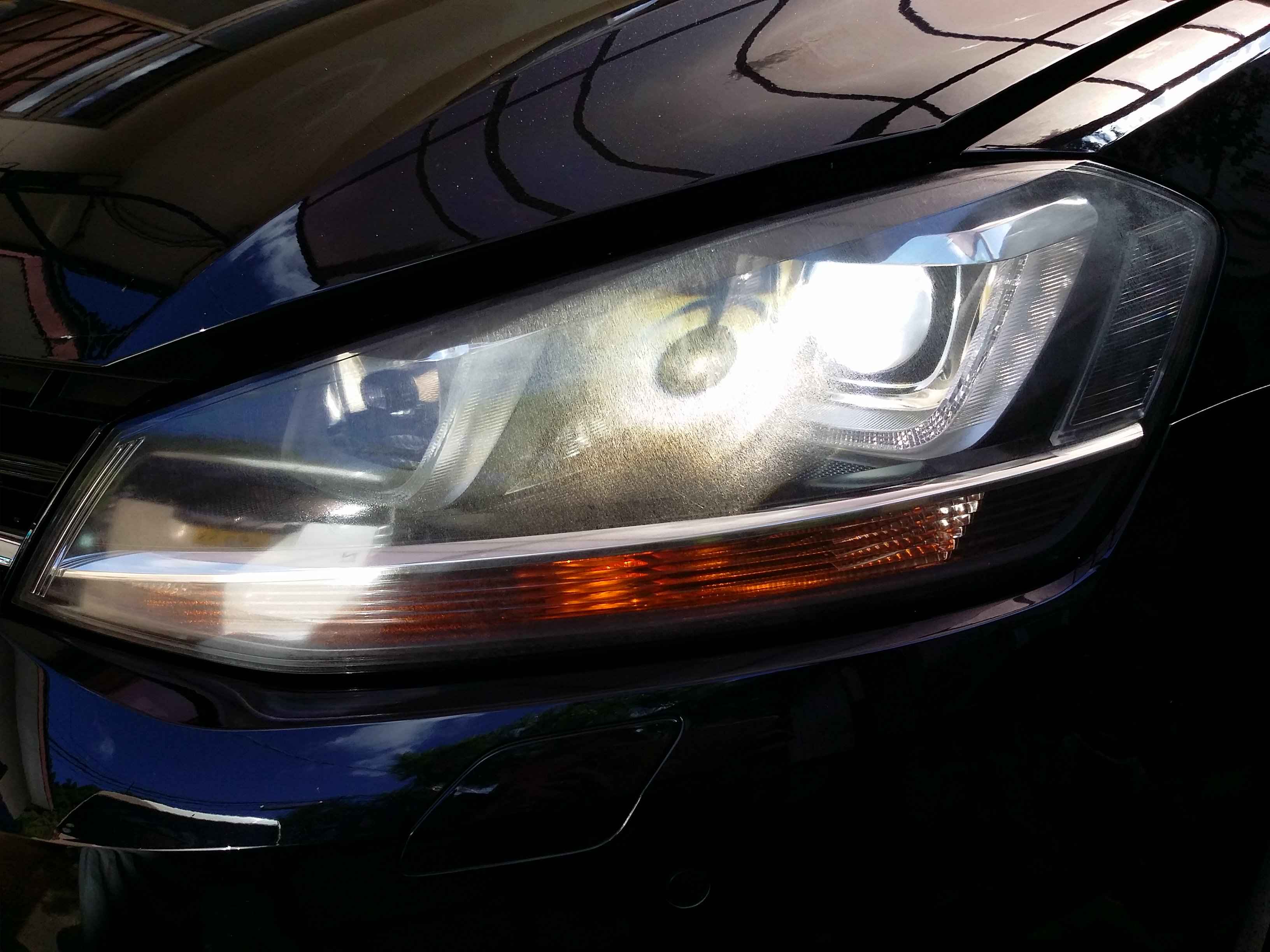 ゴルフ へッドライトリペア前