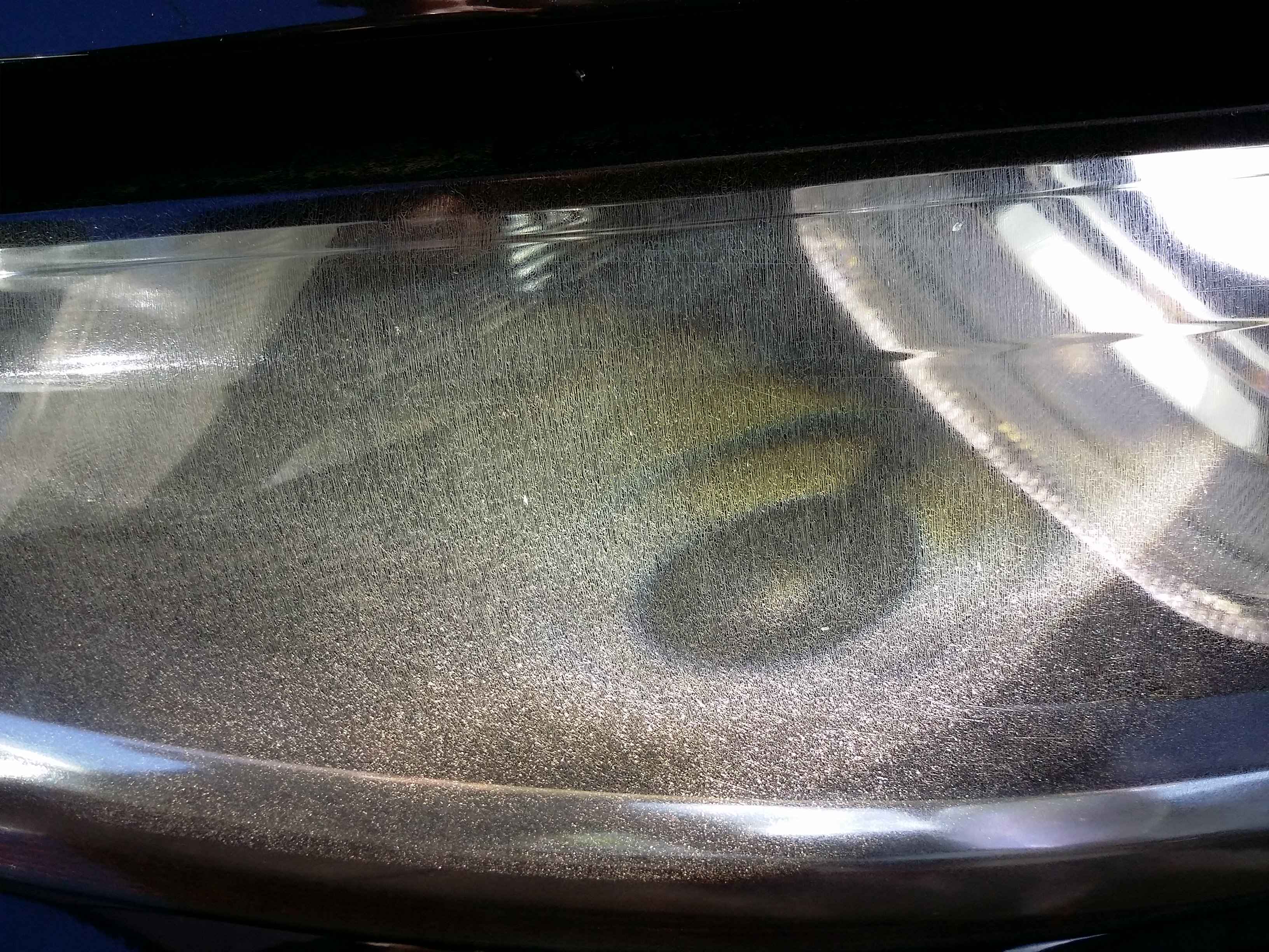 ゴルフ へッドライトリペア前