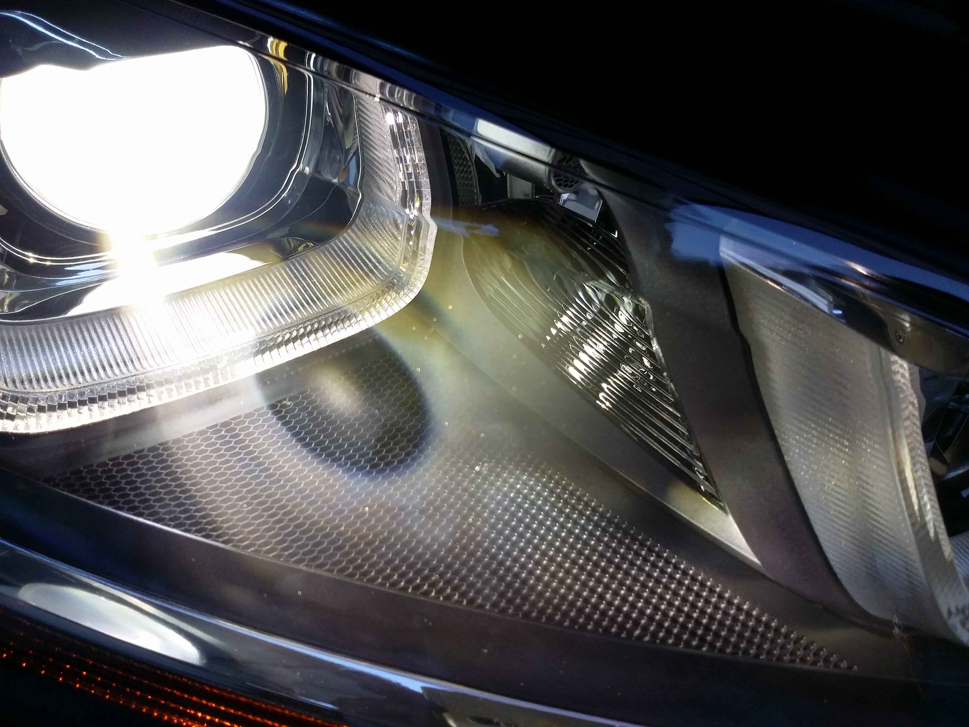 ゴルフ へッドライトリペア後