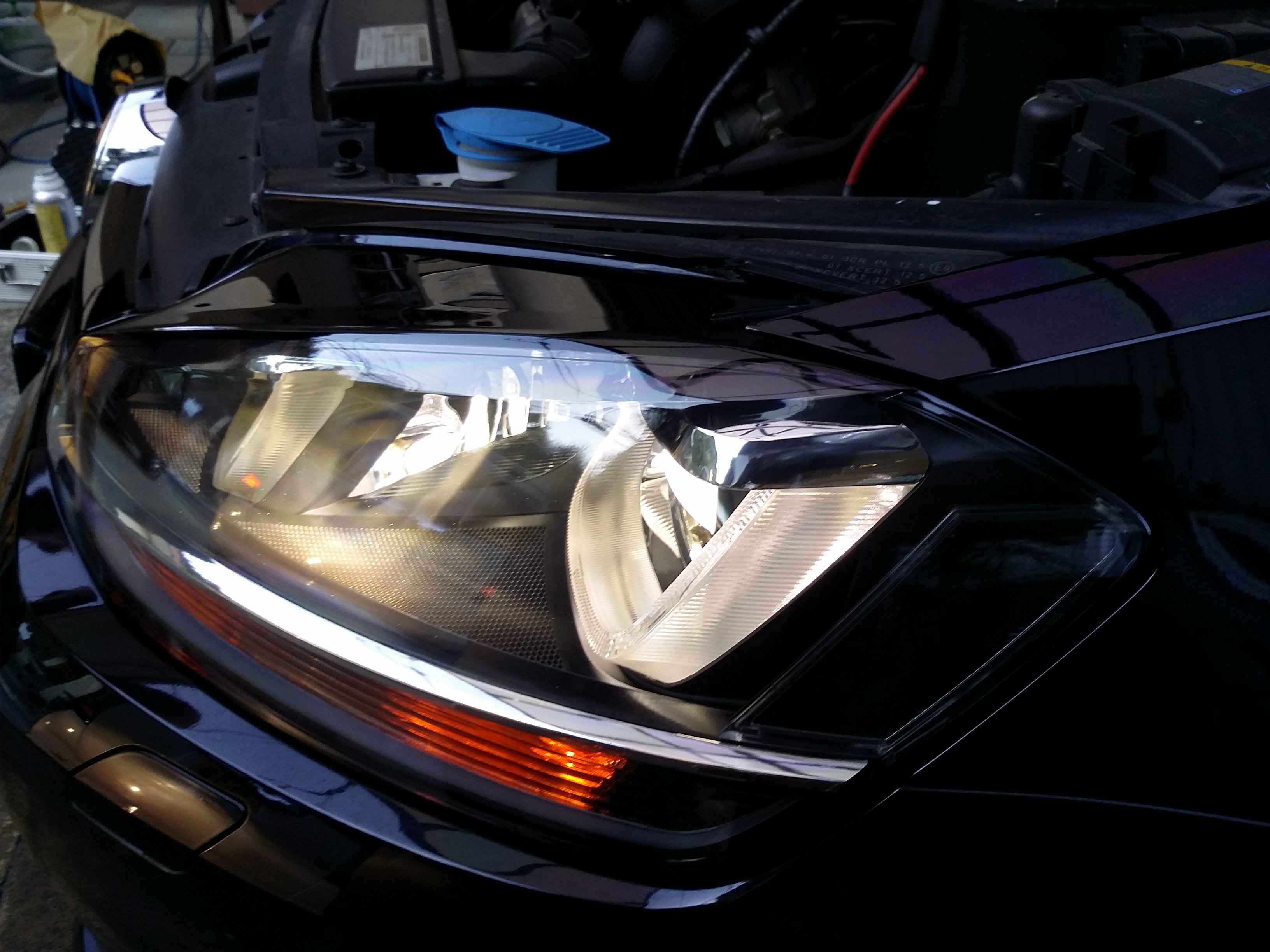 ゴルフ へッドライトリペア後