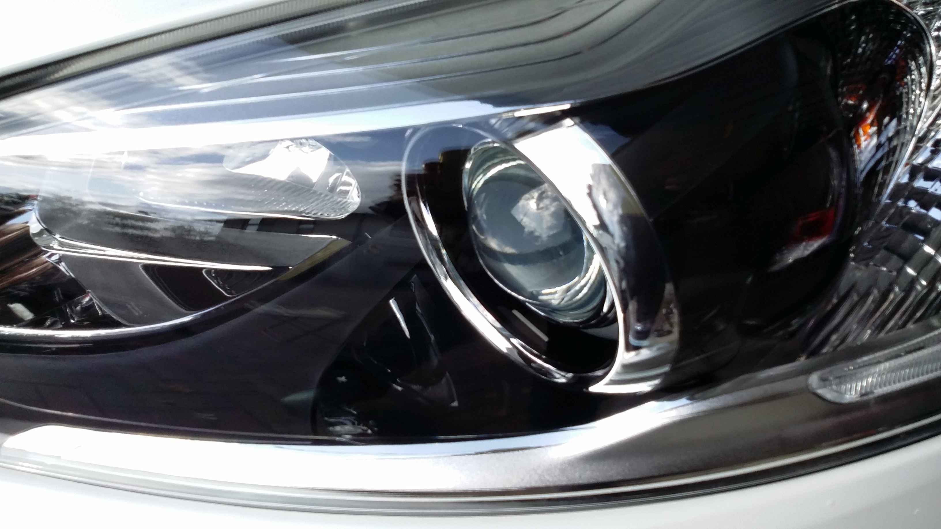 ボルボ へッドライトリペア後