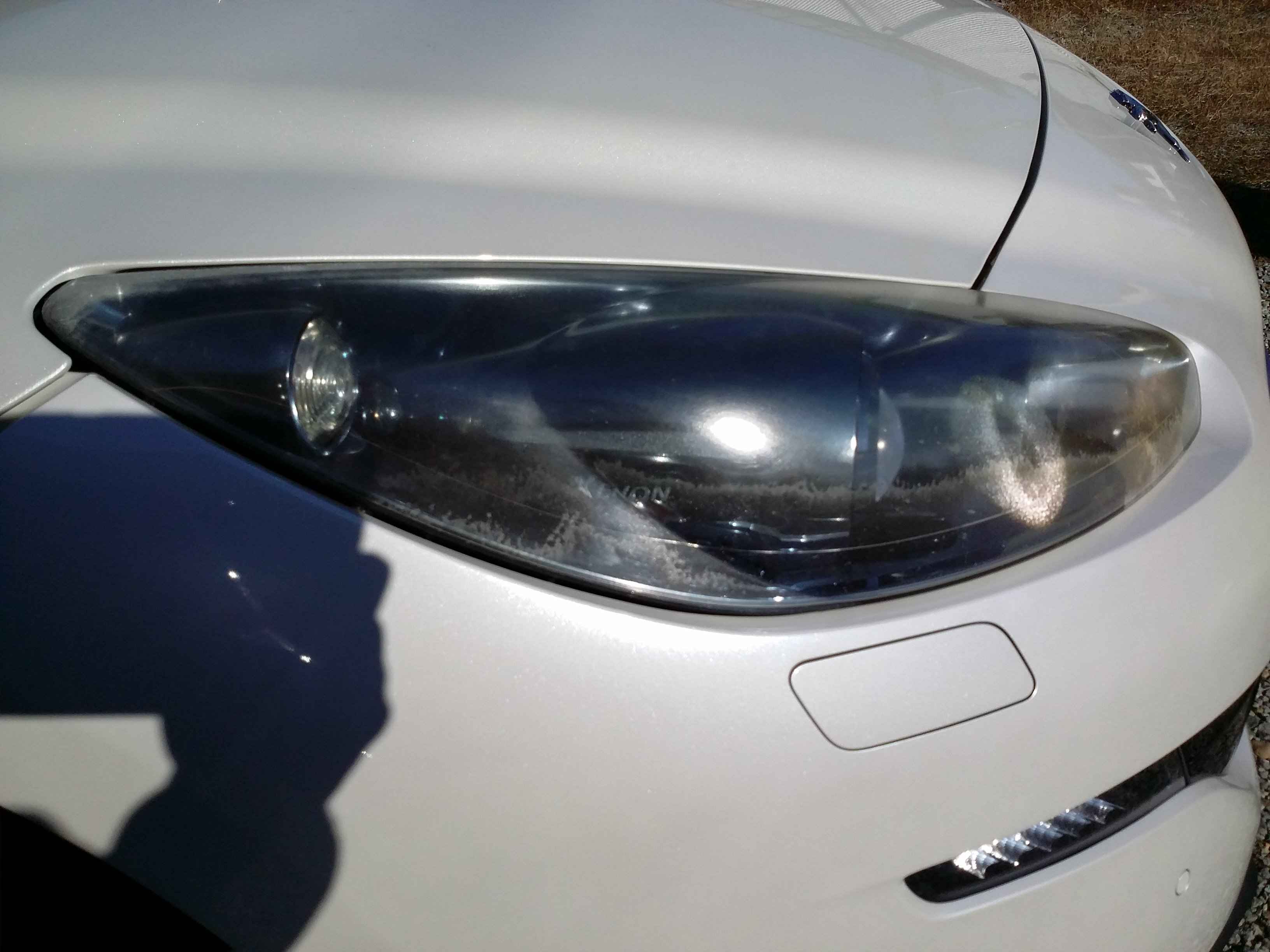 プジョー へッドライトリペア前