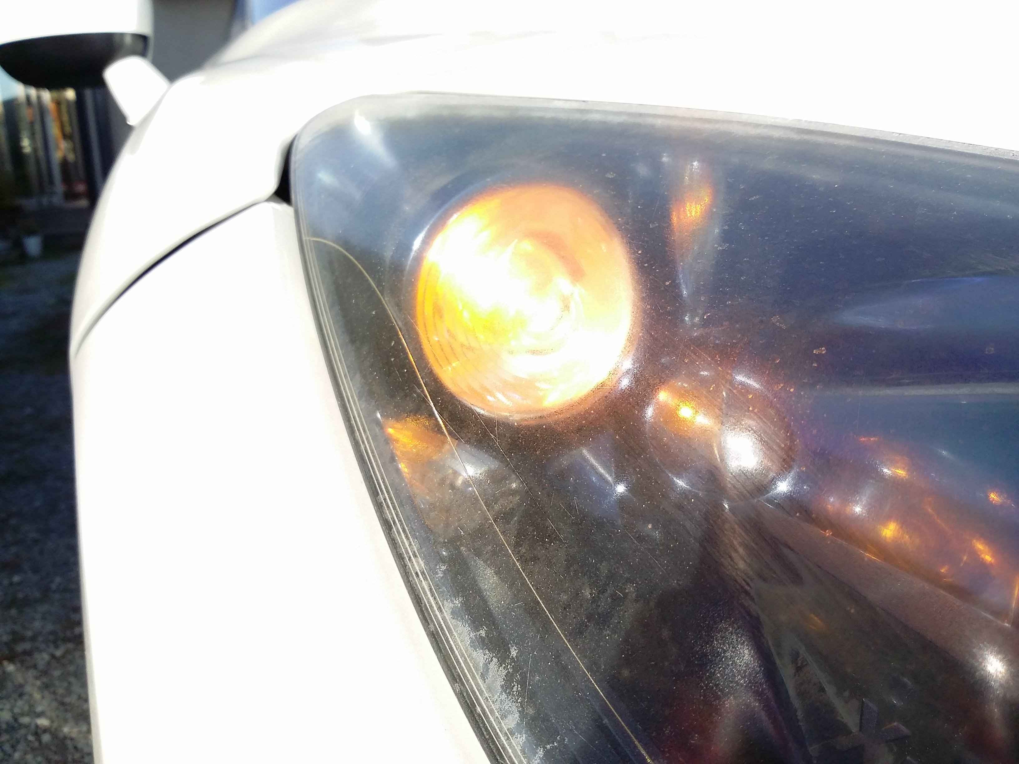 プジョー へッドライトリペア前