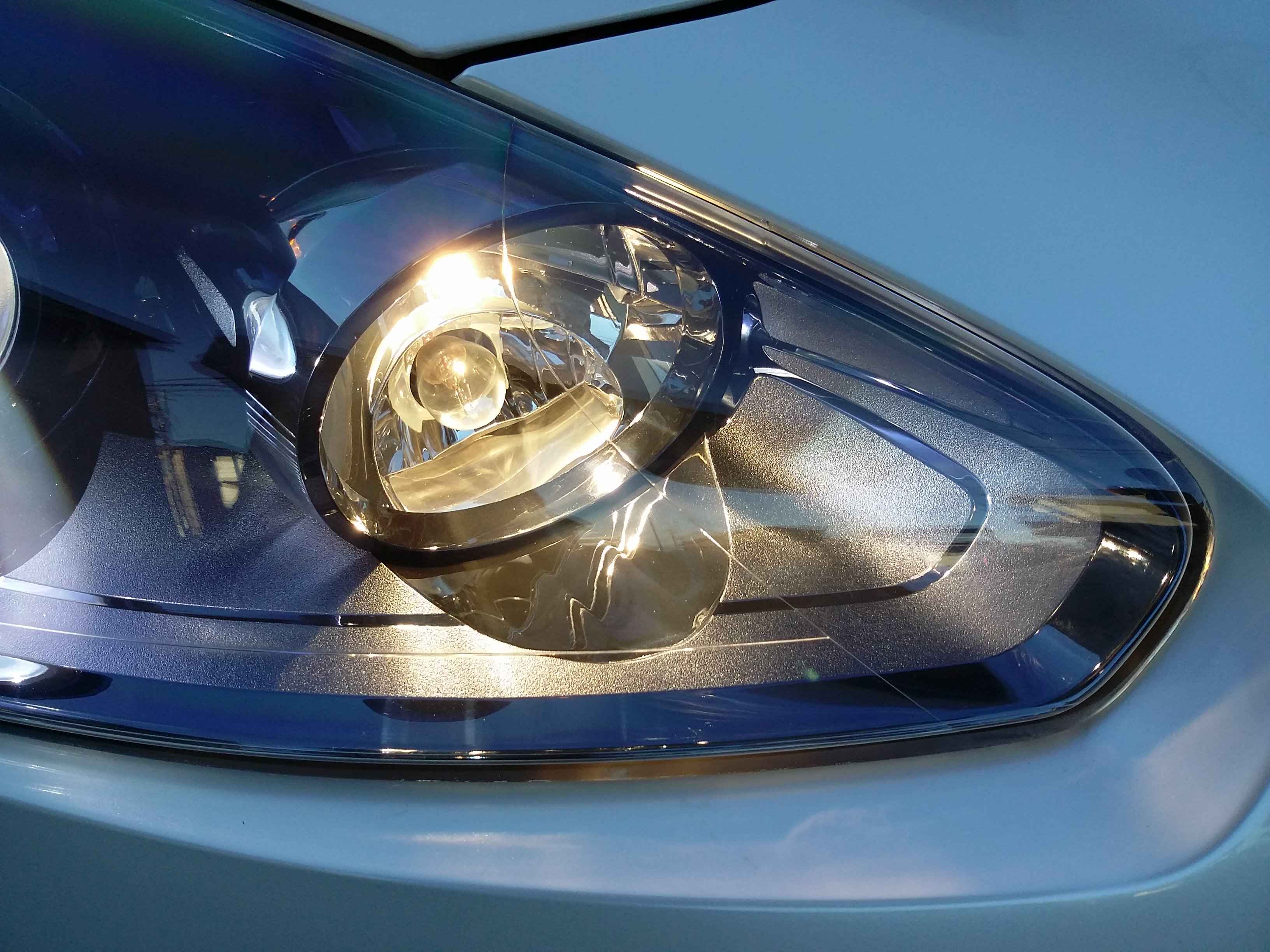 プジョー へッドライトリペア後