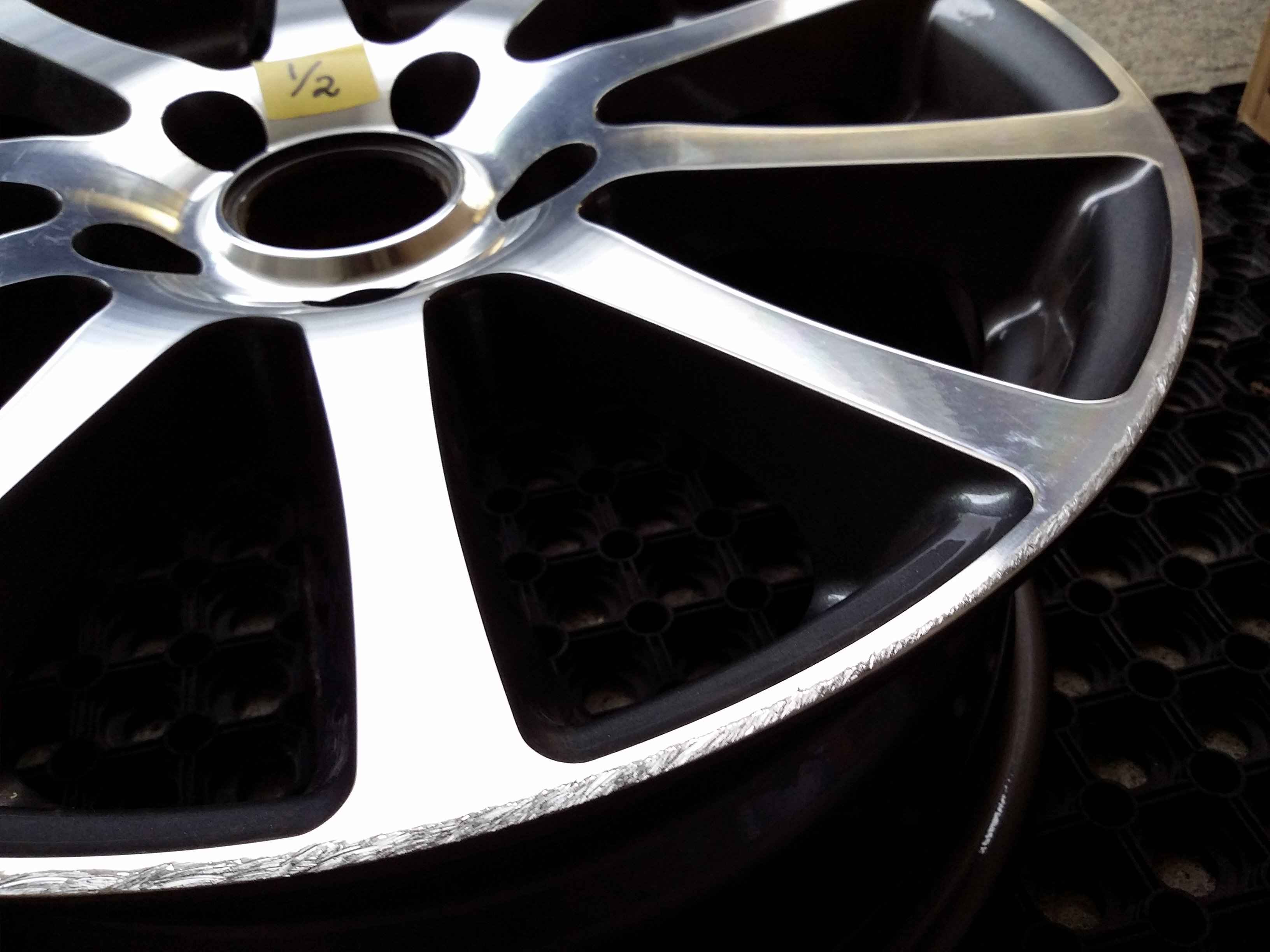 ホイールリペア前